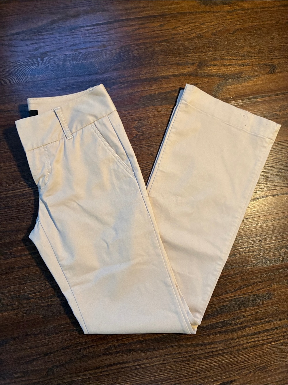 Express Wms Chino Pants in Light Beige - size 0